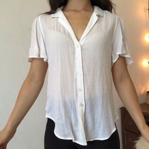White flutter sleeve button up blouse